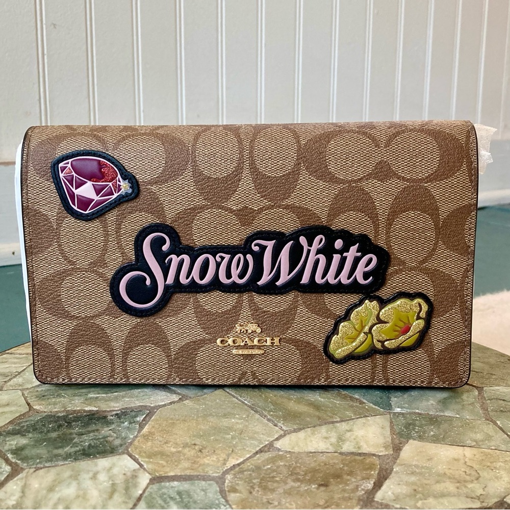 Coach x Disney NWT Snow White Hayden Foldover Crossbody Clutch F72908 - Picture 5 of 17